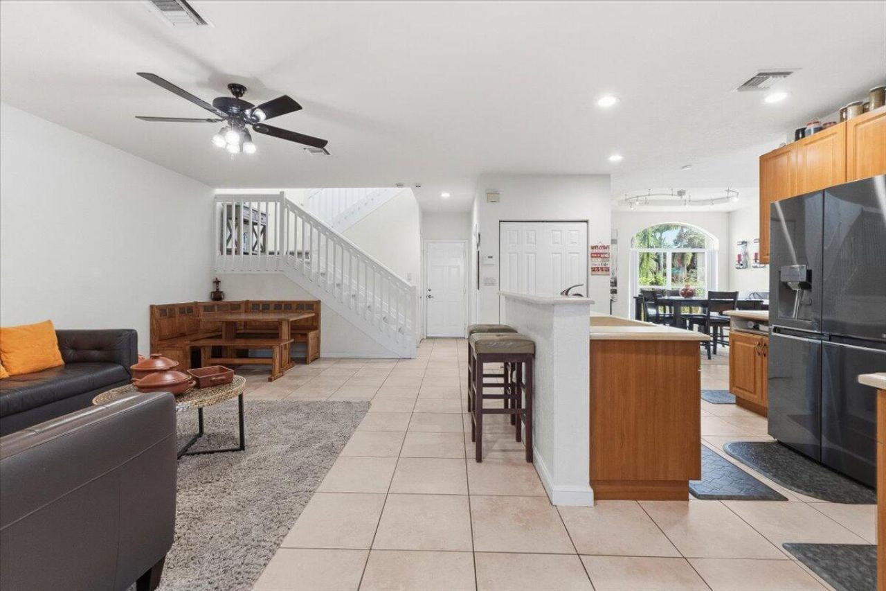 2151 NW 121st Avenue, Plantation, FL 33323 Photo