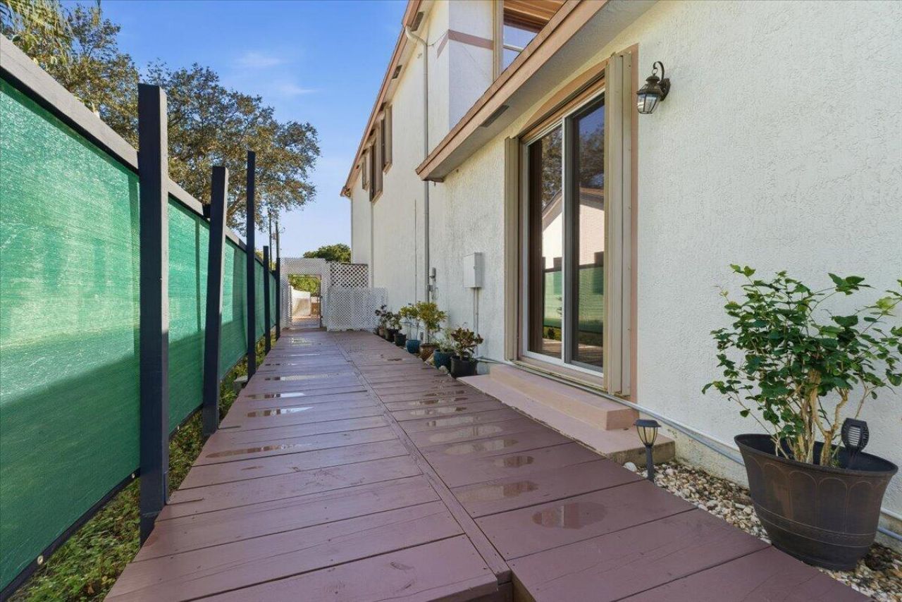 2151 NW 121st Avenue, Plantation, FL 33323 Photo