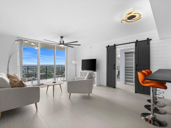 610 W Las Olas Blvd, Unit 1621, Fort Lauderdale, FL 33312