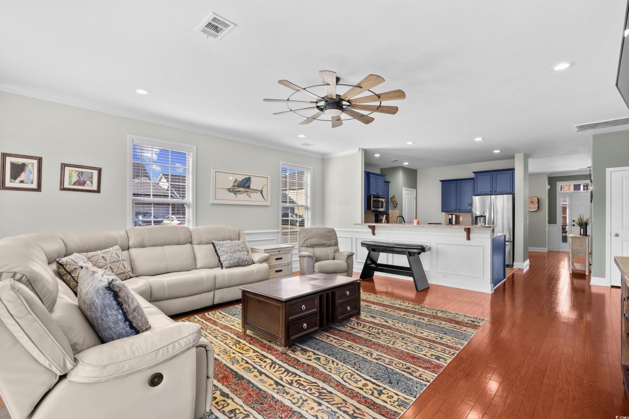 1198 Shire Way Photo 15