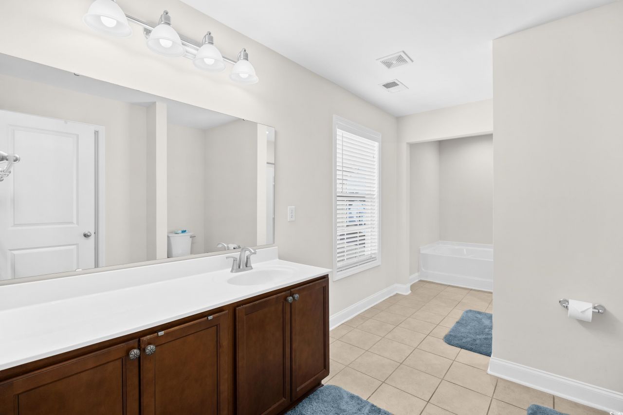 1198 Shire Way Photo 25