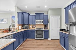 1198 Shire Way photo 4