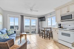 116 S Waccamaw Dr. photo 4