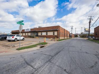 1912 S Good Latimer Expressway, Dallas, TX 75226