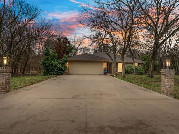 12213 Rolling Oaks Drive, Whitney, TX 76692