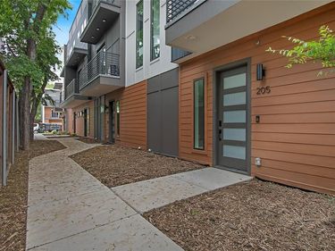 4205 Roseland Avenue, Unit 205, Dallas, TX 75204