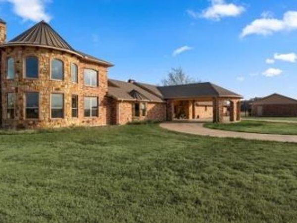 19781 Fm 47, Wills Point, TX 75169