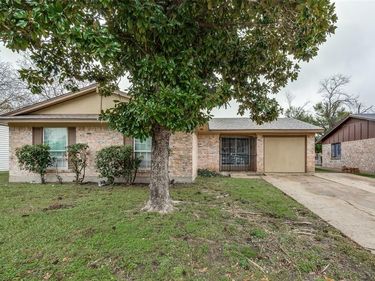 3336 Pacesetter Drive, Dallas, TX 75241