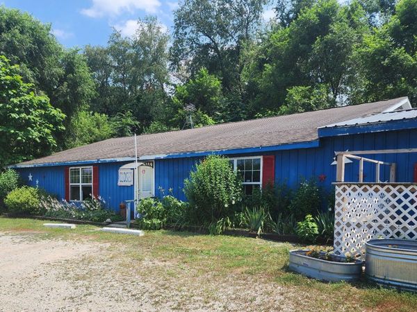 245 E Toto Road, Knox, IN 46534