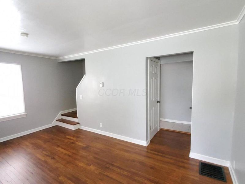 1047-1049 East 21st Avenue, Columbus, OH 43211 Photo 5