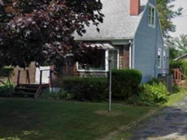 5802 Pinehurst Court, Hamburg, NY 14085