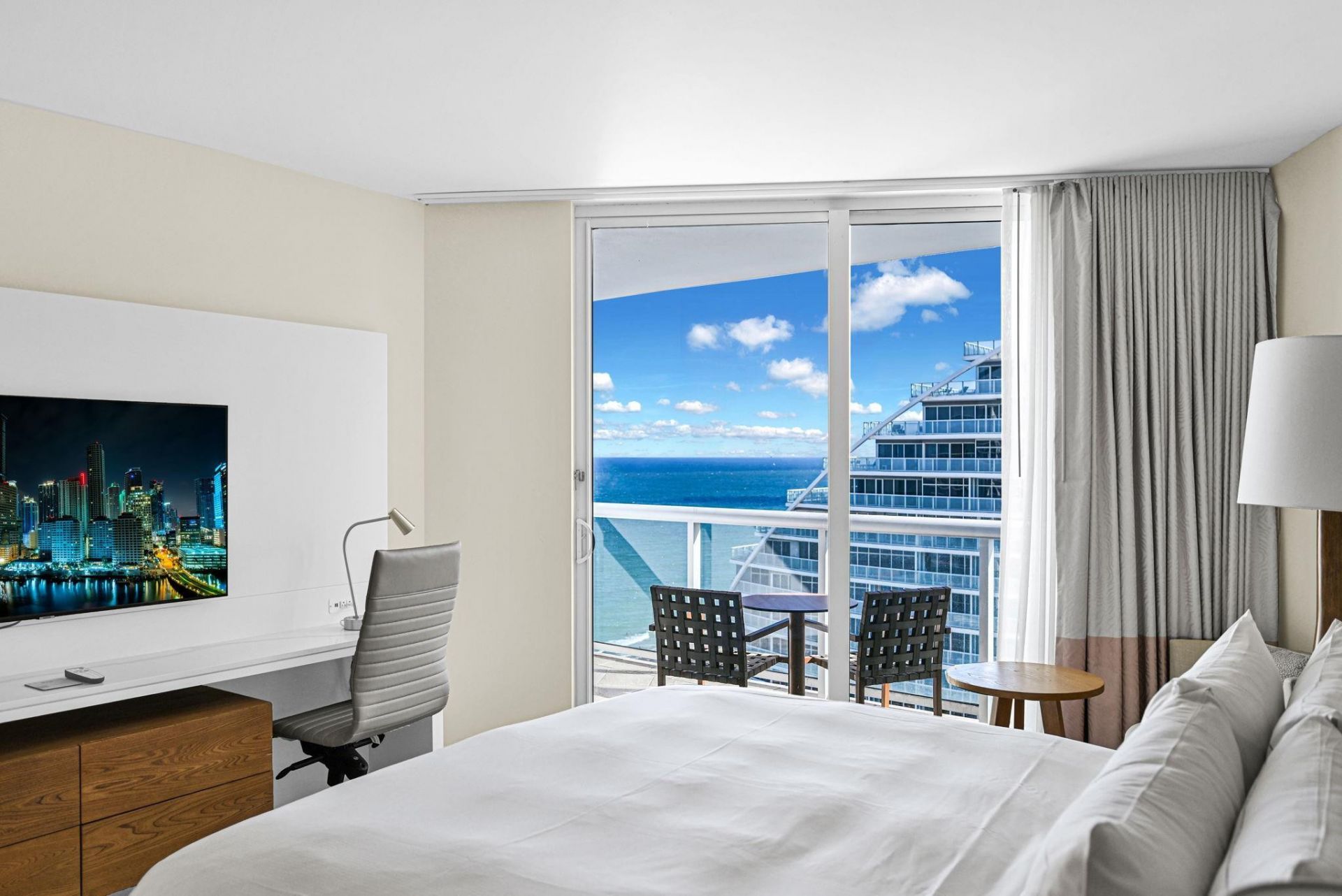 505 N Ft Lauderdale Bch Boulevard, Unit 2101, Fort Lauderdale, FL 33304 Photo