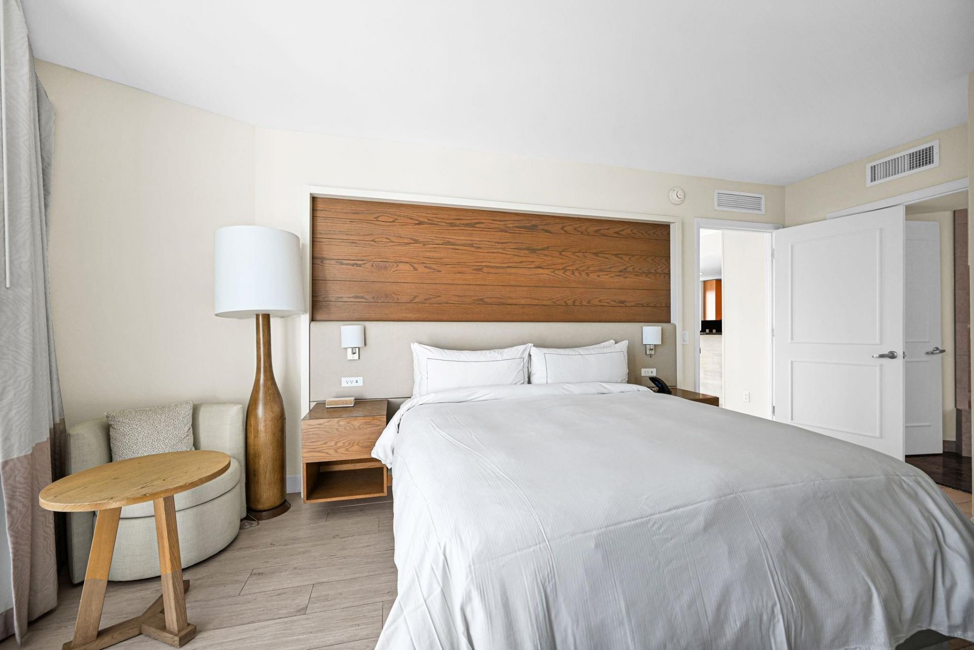 505 N Ft Lauderdale Bch Boulevard, Unit 2101, Fort Lauderdale, FL 33304 Photo