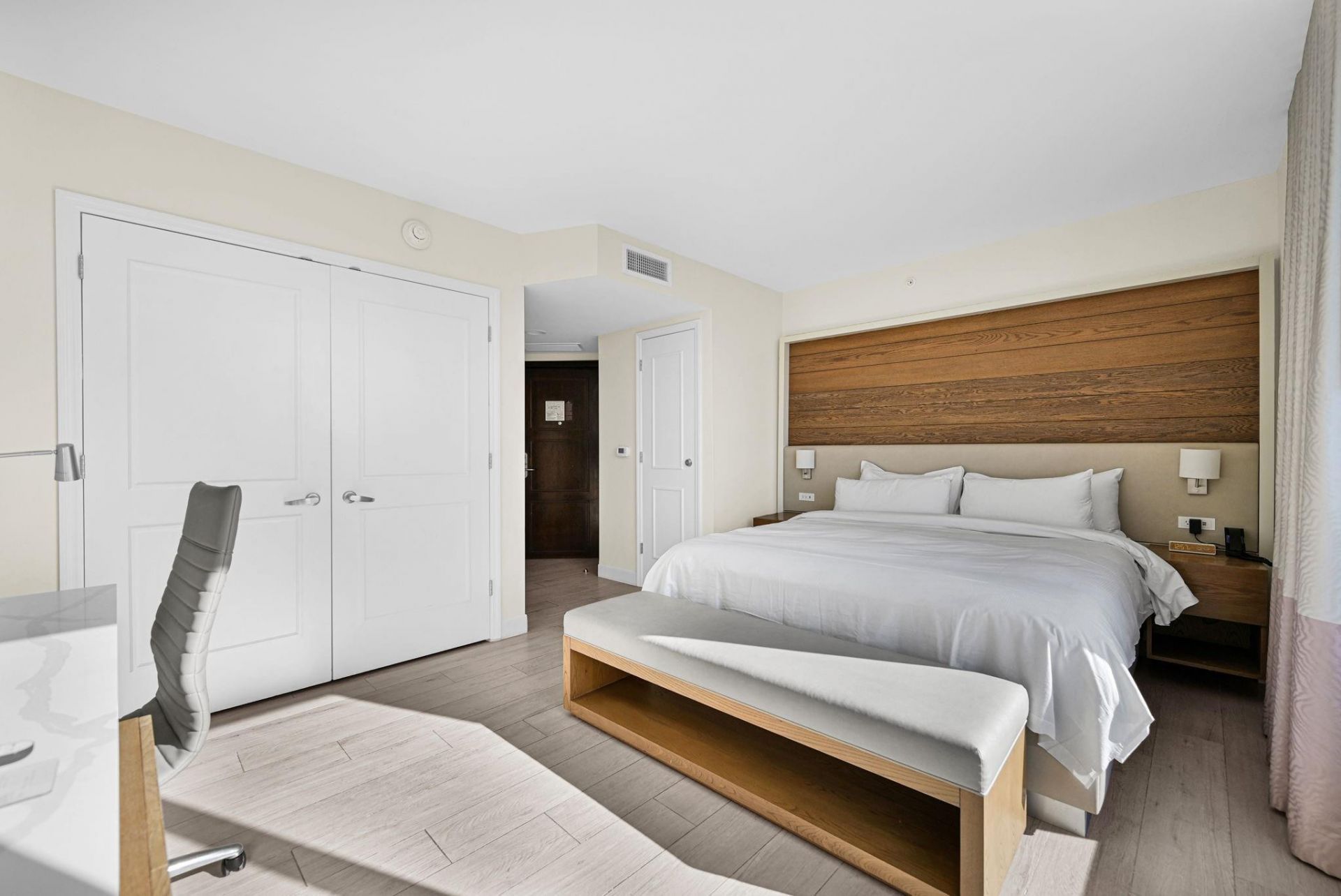 505 N Ft Lauderdale Bch Boulevard, Unit 2101, Fort Lauderdale, FL 33304 Photo