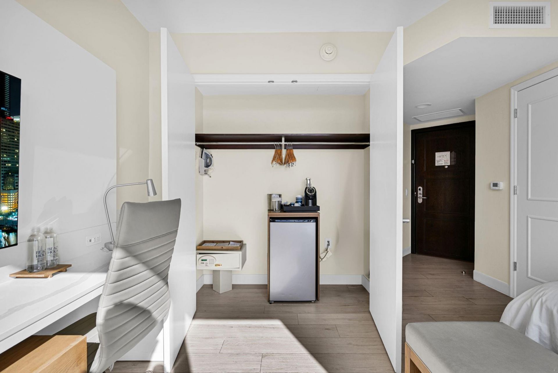 505 N Ft Lauderdale Bch Boulevard, Unit 2101, Fort Lauderdale, FL 33304 Photo