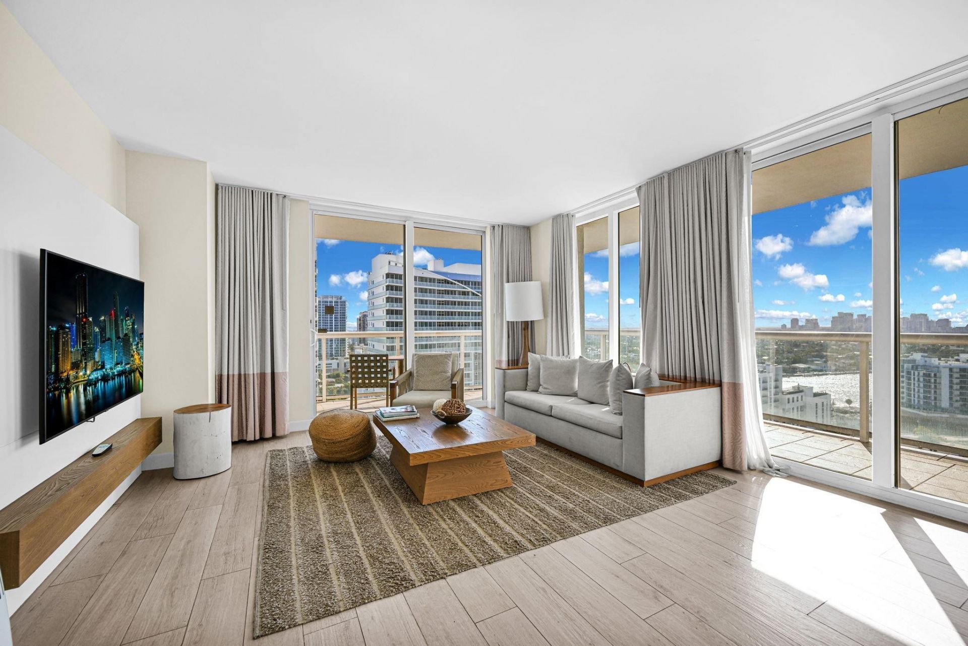 505 N Ft Lauderdale Bch Boulevard, Unit 2101, Fort Lauderdale, FL 33304 Photo