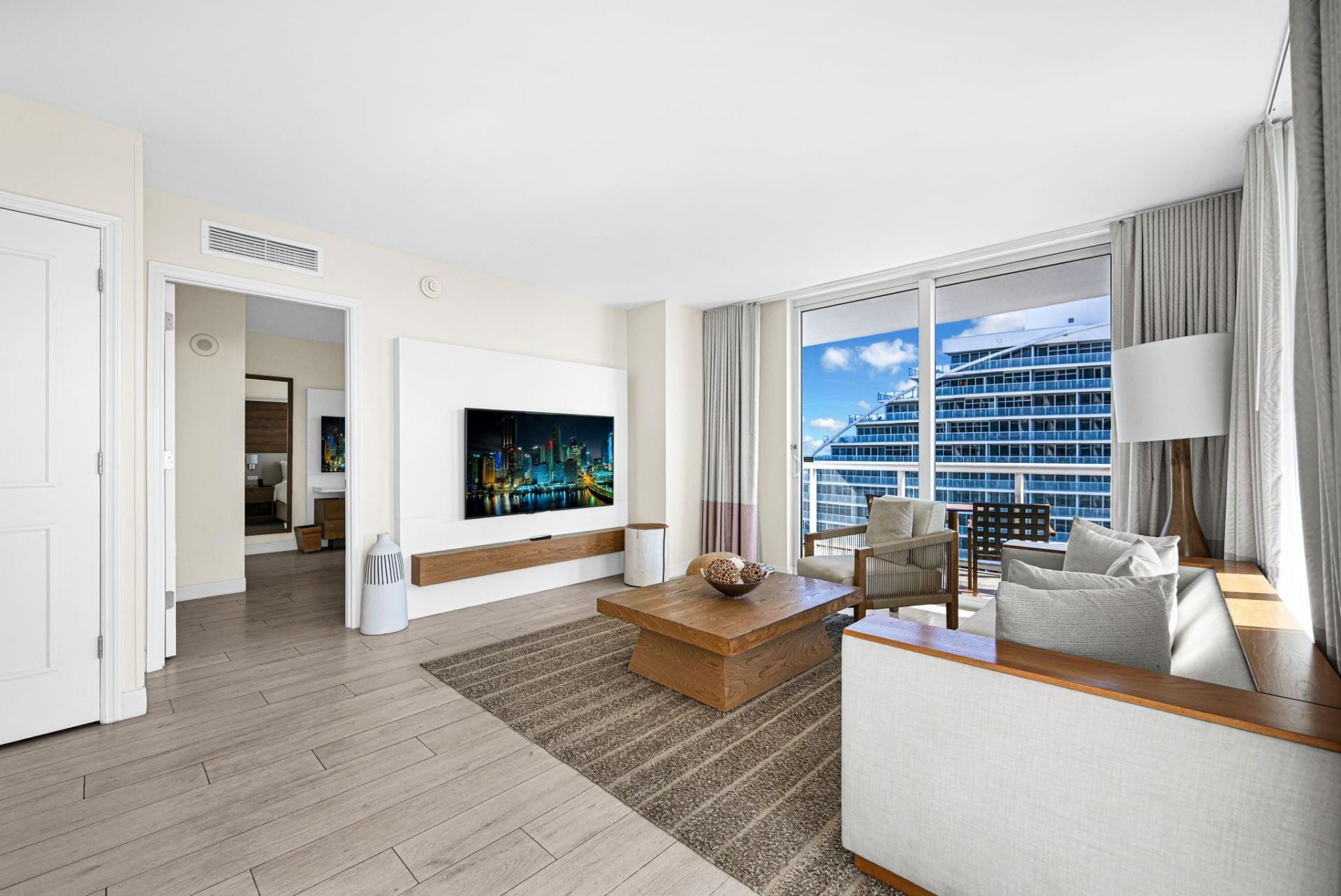 505 N Ft Lauderdale Bch Boulevard, Unit 2101, Fort Lauderdale, FL 33304 Photo