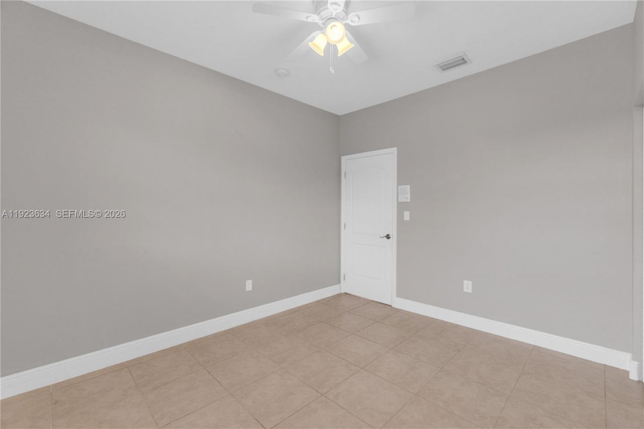 13940 SW 127th Ct, Miami, FL 33186 Photo