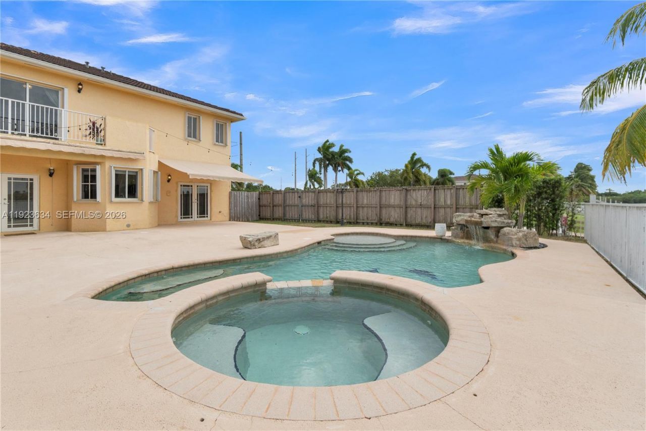 13940 SW 127th Ct, Miami, FL 33186 Photo