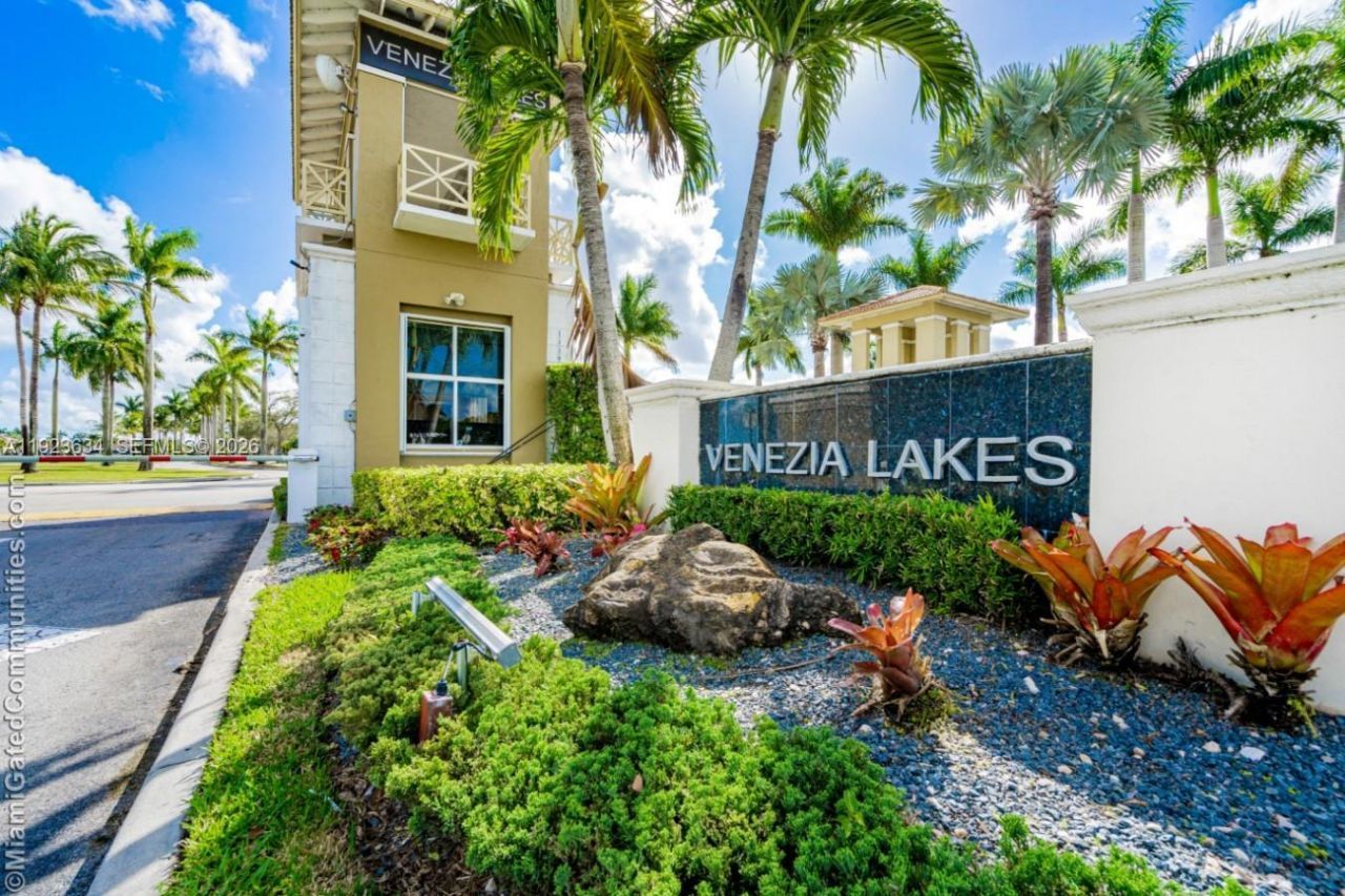 13940 SW 127th Ct, Miami, FL 33186 Photo