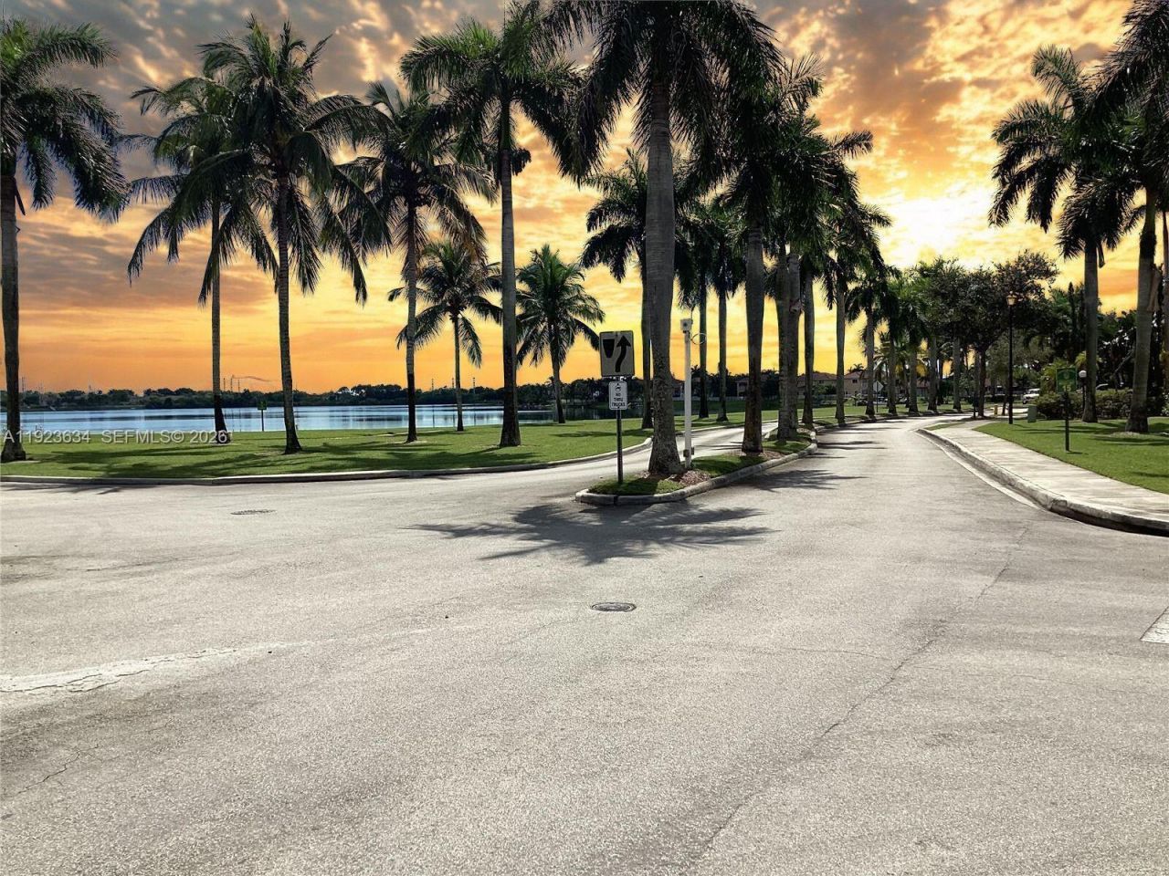 13940 SW 127th Ct, Miami, FL 33186 Photo