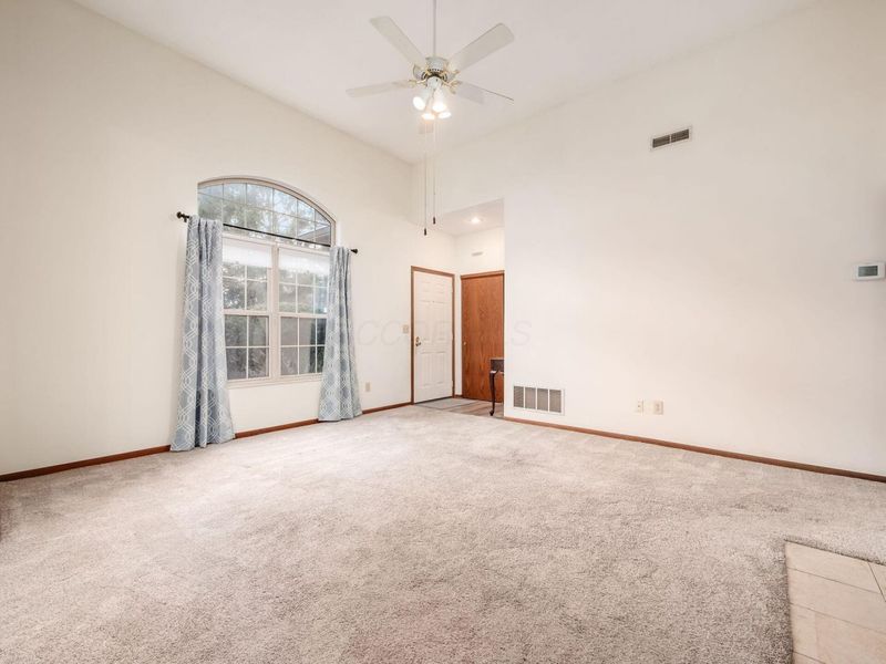 7647 Redman Lane , Reynoldsburg, OH 43068 Photo 5