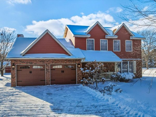 2563 Colony Circle, Saint Cloud, MN 56303