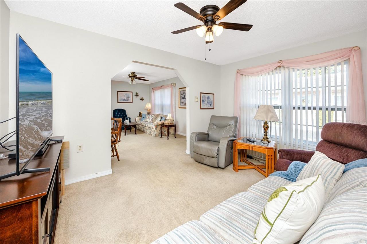 7830 39th Terrace N, Saint Petersburg, FL 33709 Photo