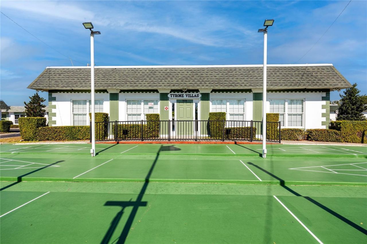 7830 39th Terrace N, Saint Petersburg, FL 33709 Photo