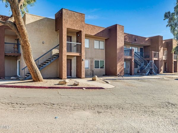 3810 N MARYVALE Parkway, Unit 2067, Phoenix, AZ 85031