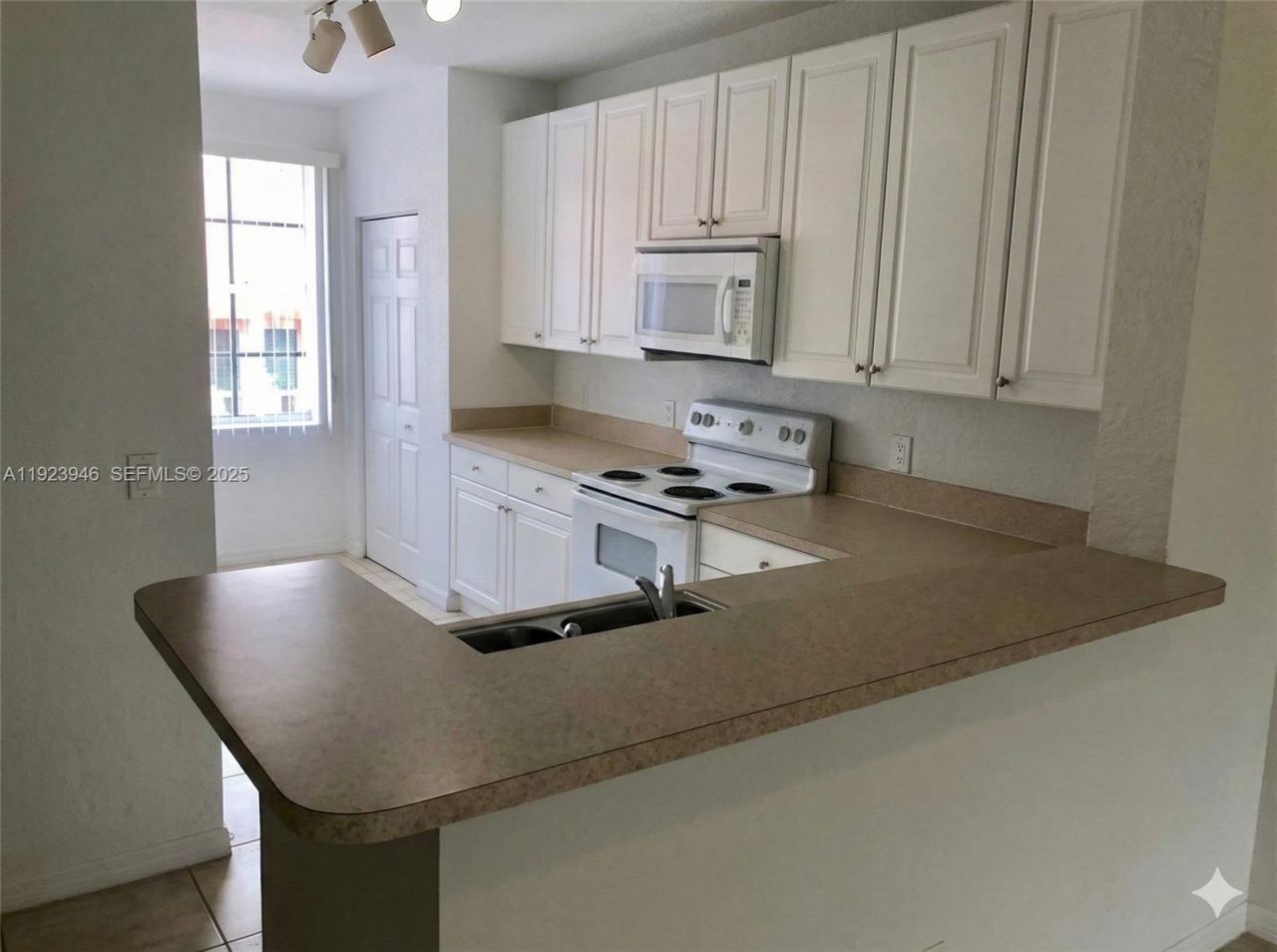 1826 NE 5th St, Unit 1405, Boynton Beach, FL 33435 Photo