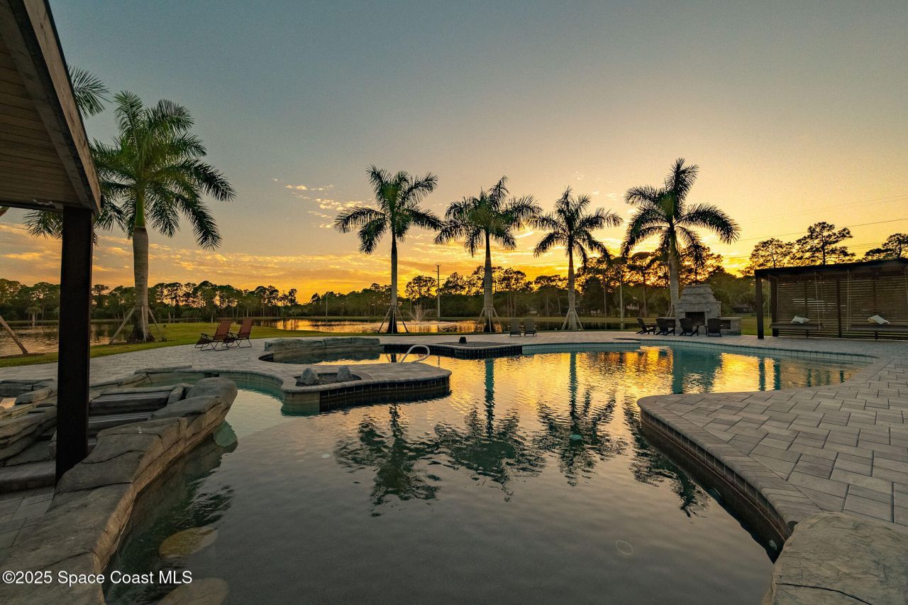 4236 Hield Road Nw, Palm Bay, FL 32907 Photo