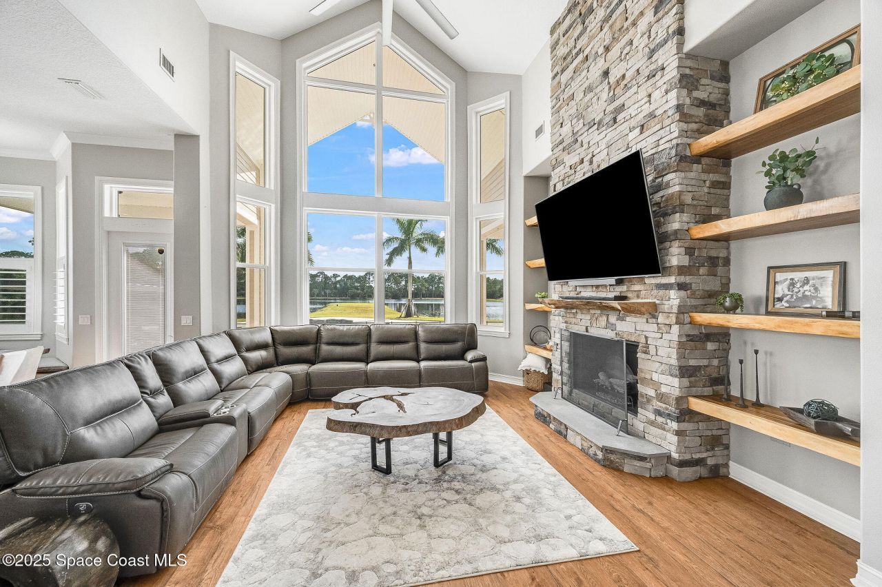 4236 Hield Road Nw, Palm Bay, FL 32907 Photo