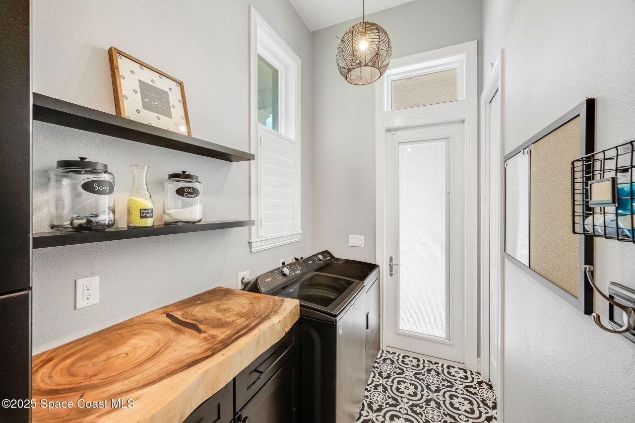 4236 Hield Road Nw, Palm Bay, FL 32907 Photo