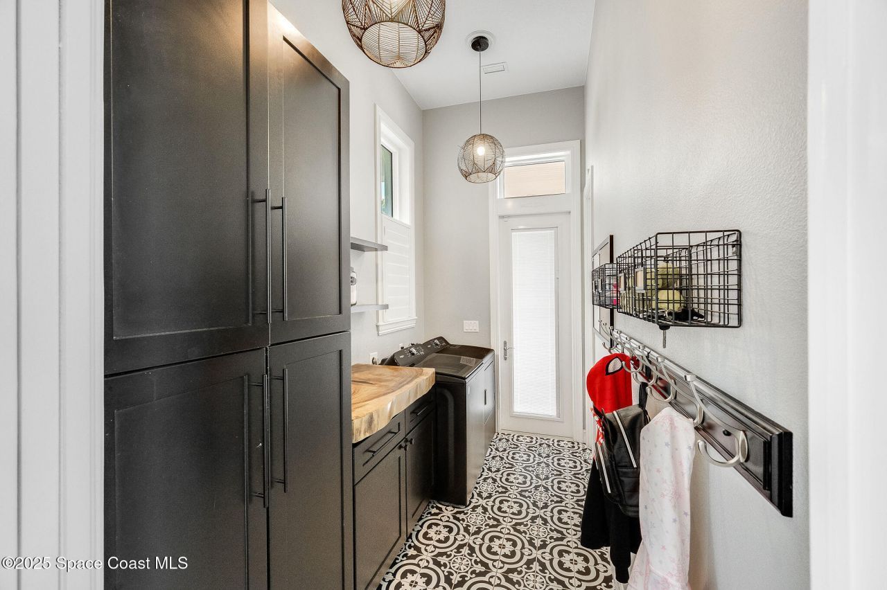 4236 Hield Road Nw, Palm Bay, FL 32907 Photo