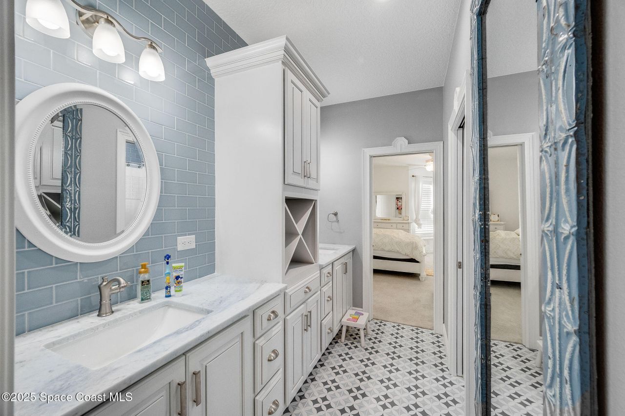 4236 Hield Road Nw, Palm Bay, FL 32907 Photo