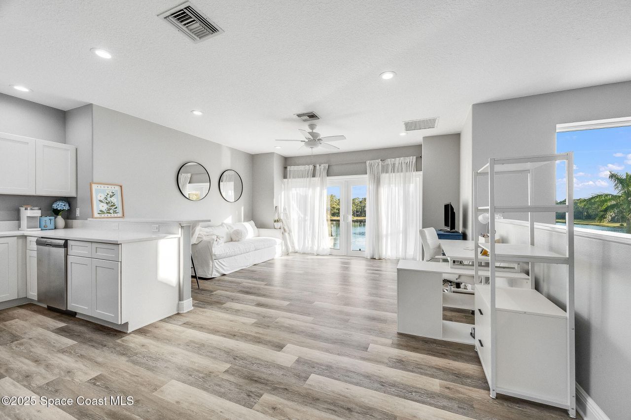 4236 Hield Road Nw, Palm Bay, FL 32907 Photo