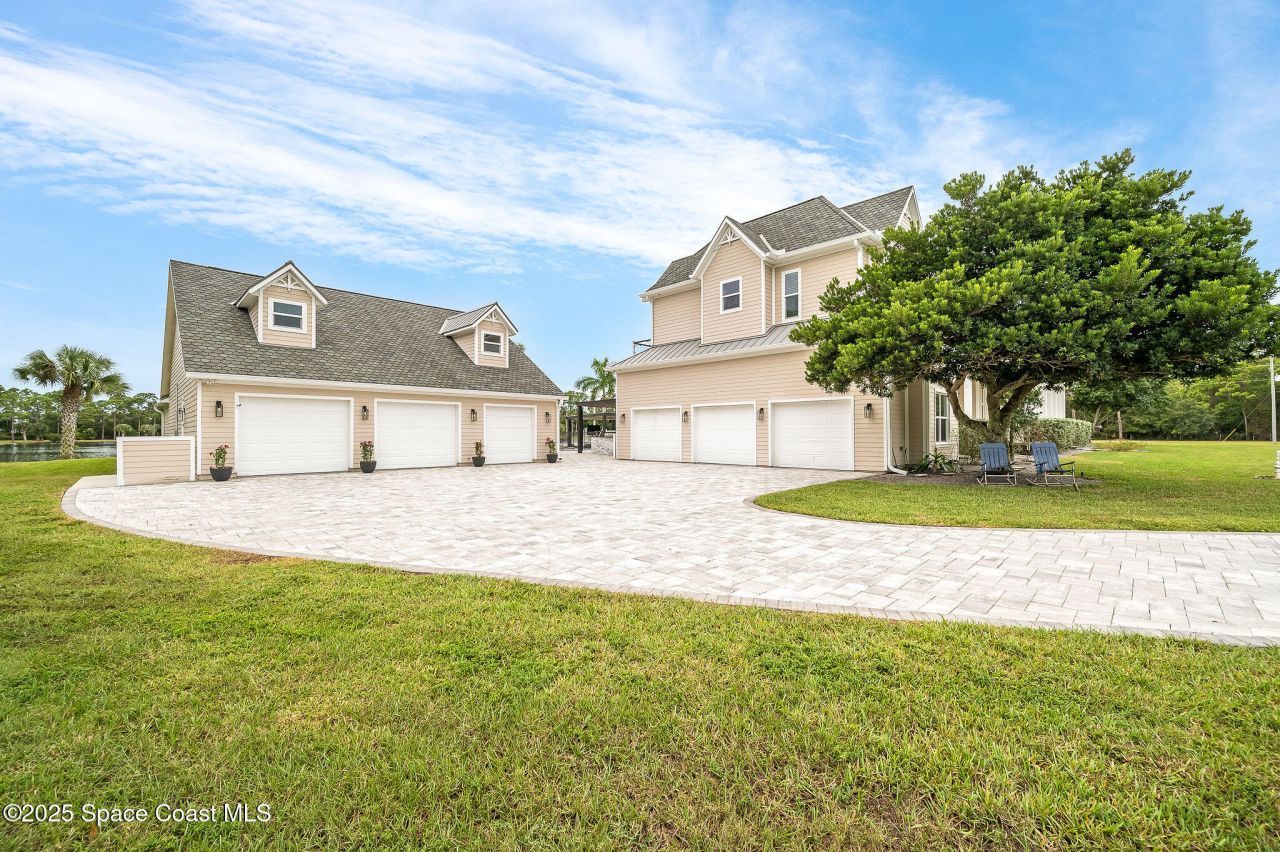 4236 Hield Road Nw, Palm Bay, FL 32907 Photo