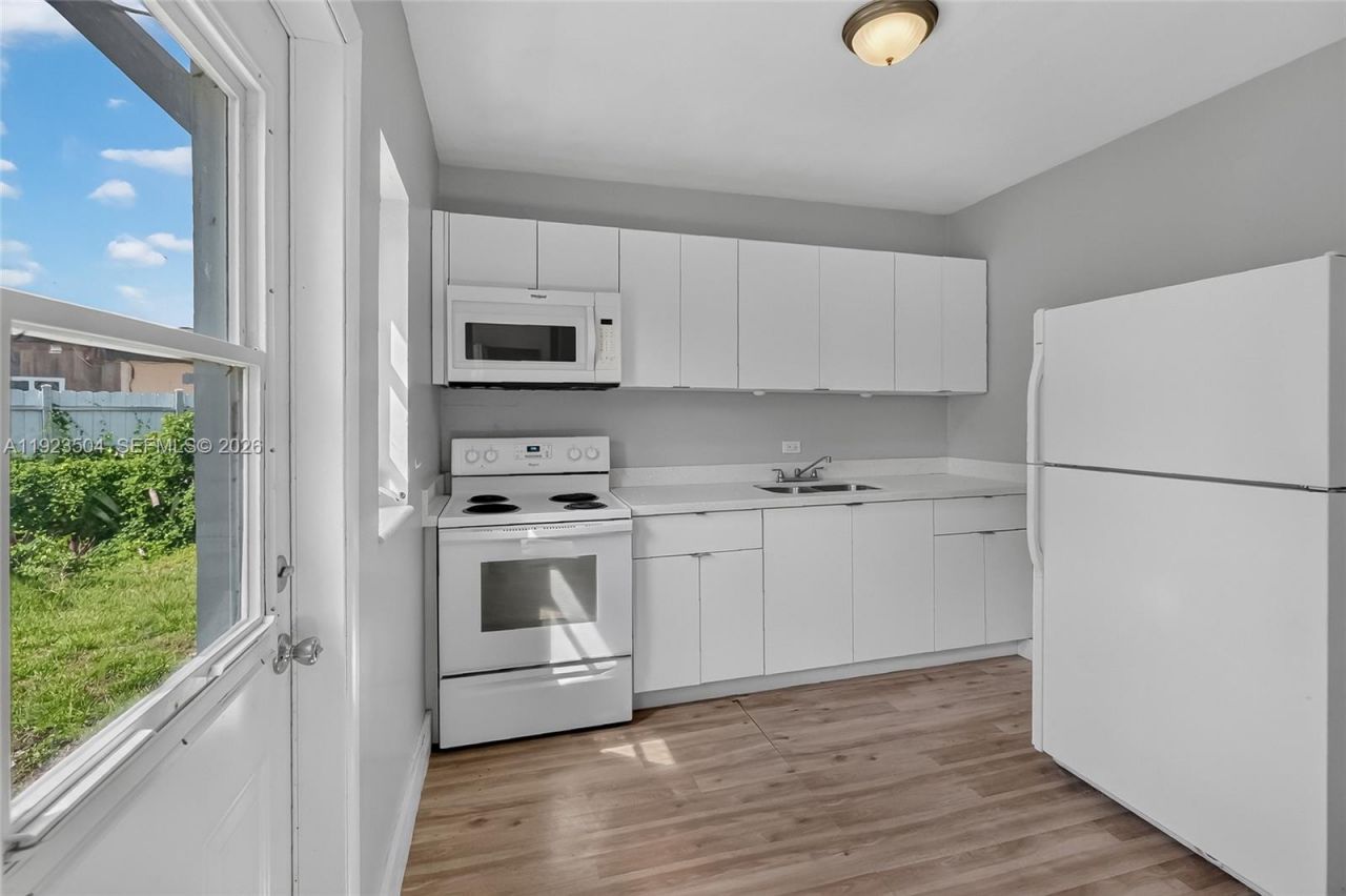 14801 Lincoln Blvd, Miami, FL 33176 Photo