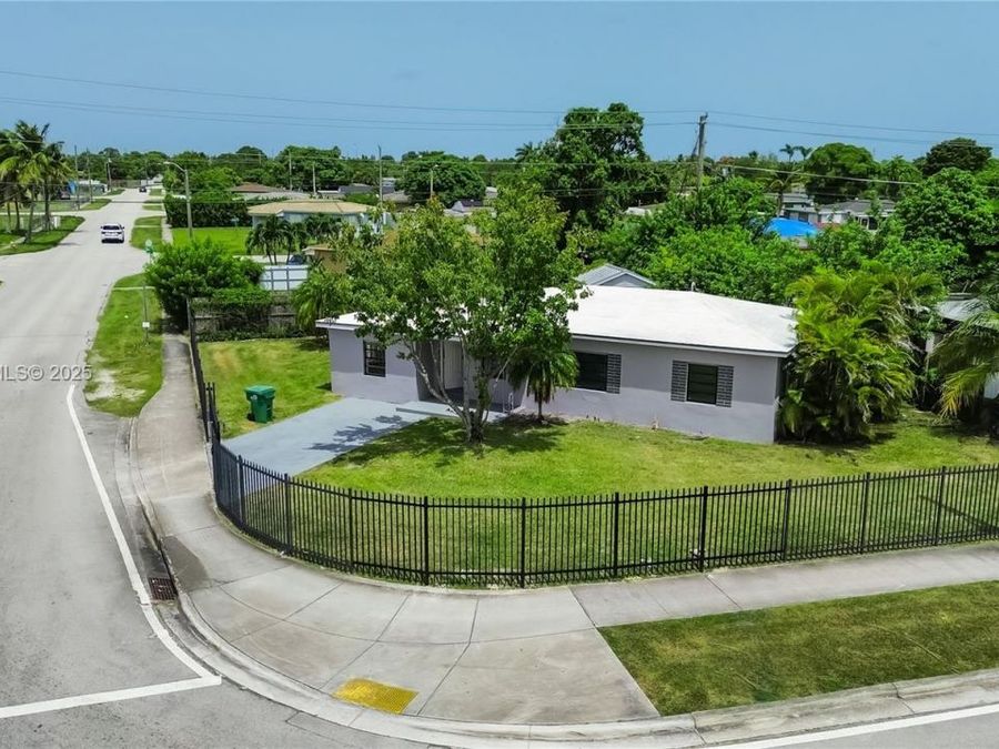 Property Image 36