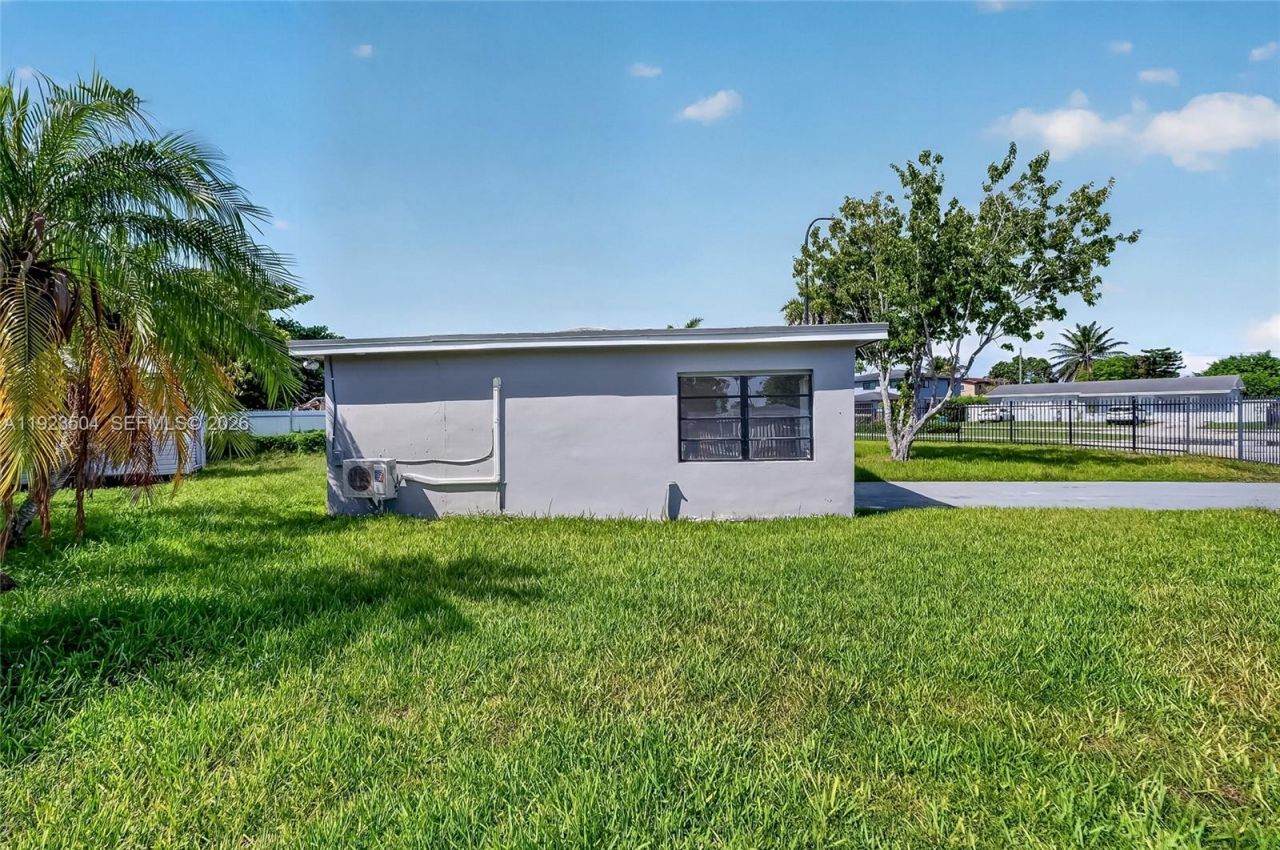 14801 Lincoln Blvd, Miami, FL 33176 Photo
