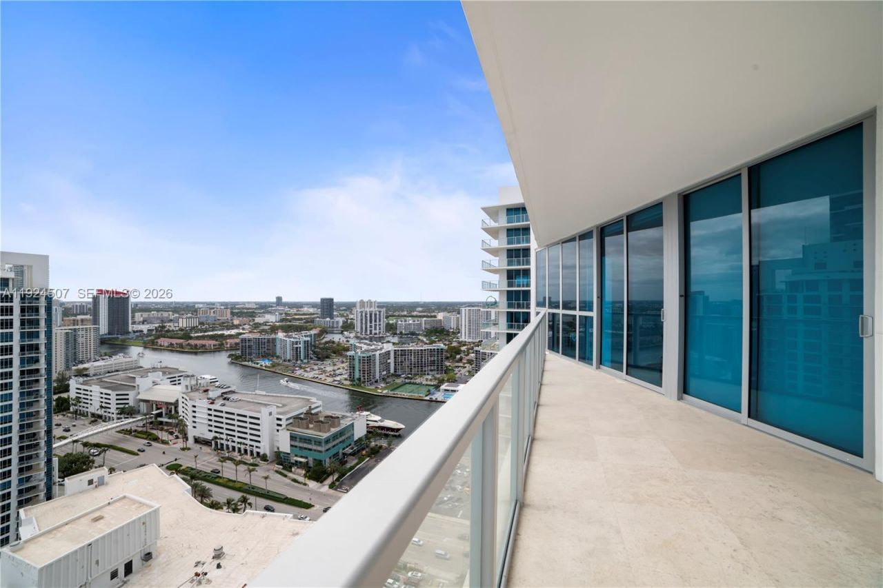 3101 S Ocean Dr, Unit 2907, Hollywood, FL 33019 Photo