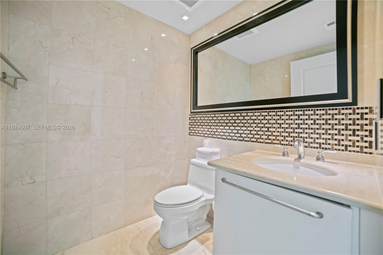 3101 S Ocean Dr, Unit 2907, Hollywood, FL 33019 Photo