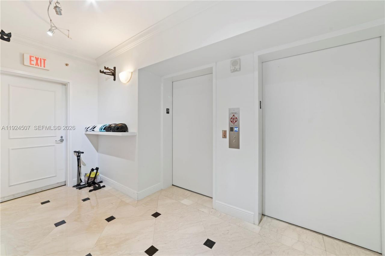 3101 S Ocean Dr, Unit 2907, Hollywood, FL 33019 Photo