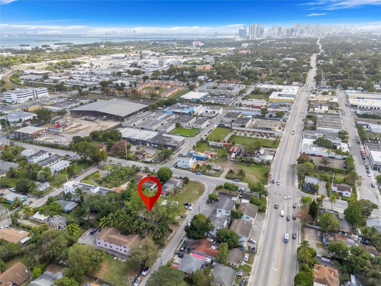 7525 NE Miami Ct, Miami, FL 33138 Photo