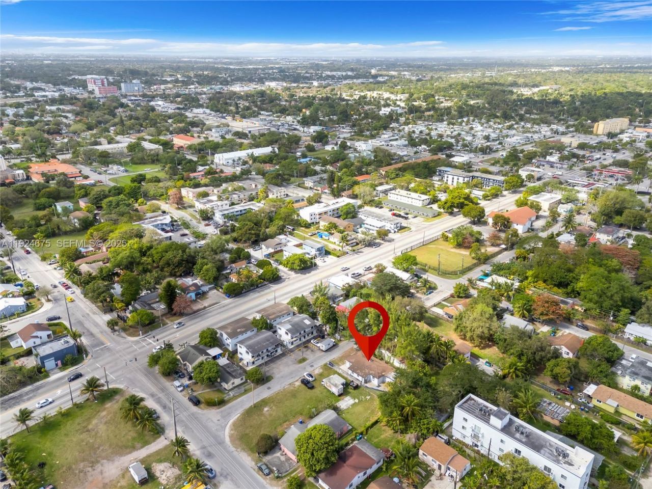 7525 NE Miami Ct, Miami, FL 33138 Photo