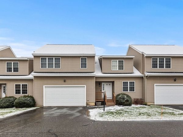 150 Ariel Cir, Unit 150, Sutton, MA 01590