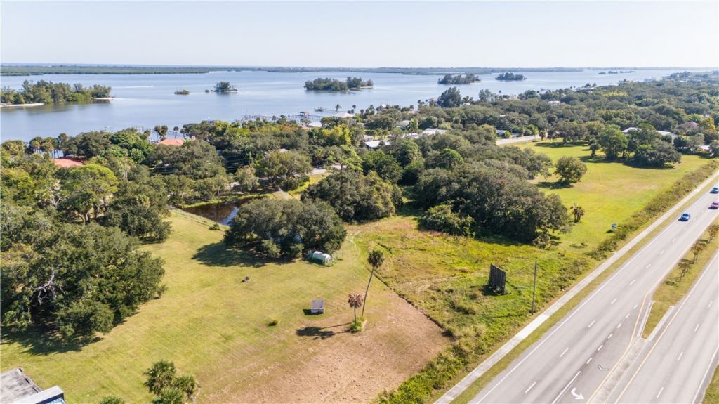 11515 S Indian River Drive, Sebastian, FL 32958 Photo