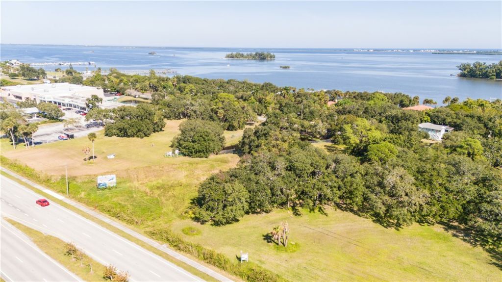 11515 S Indian River Drive, Sebastian, FL 32958 Photo