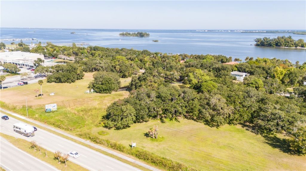 11515 S Indian River Drive, Sebastian, FL 32958 Photo